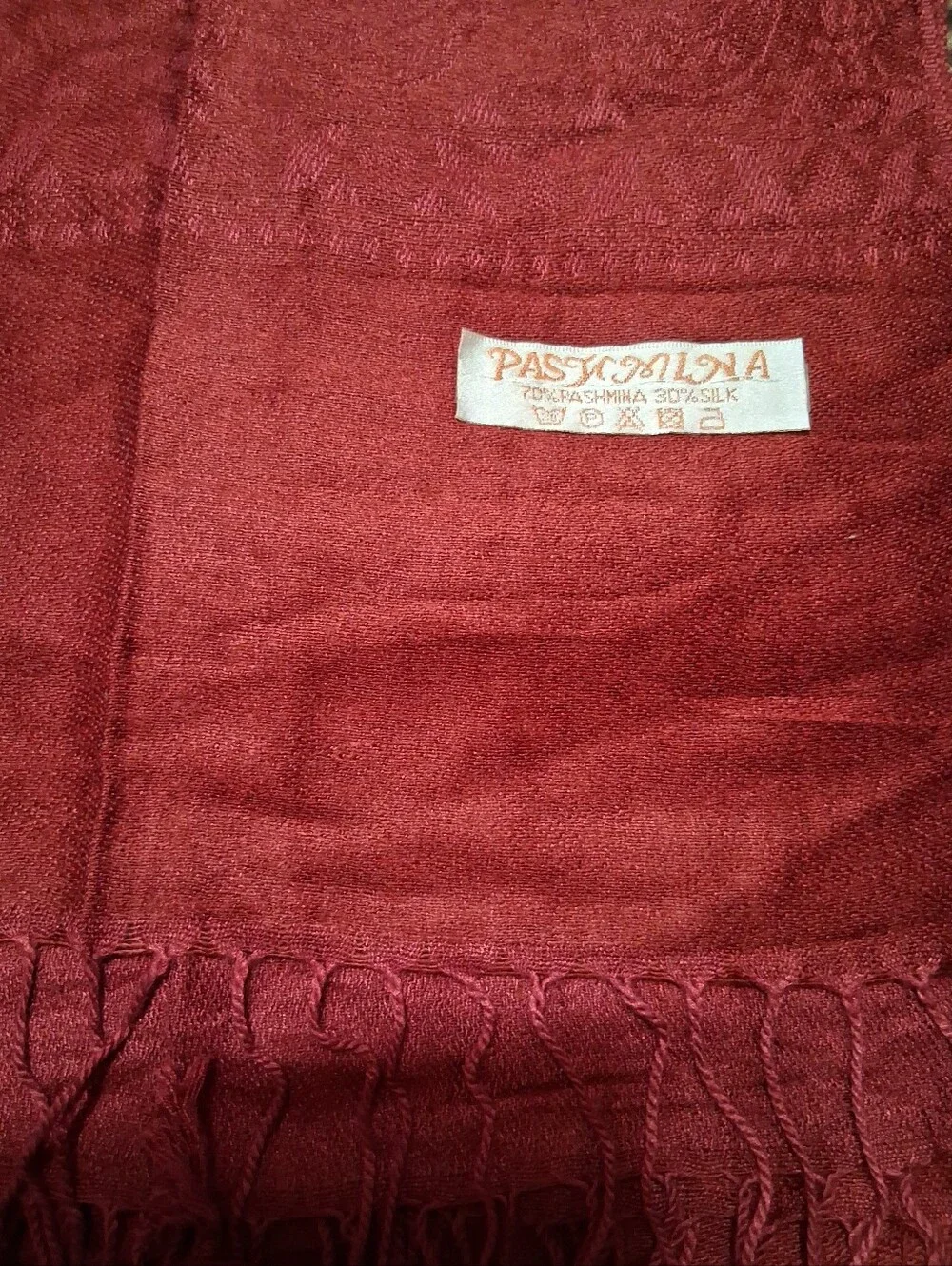 luxurious Pashmina-silk blend scarf or shawl, crafted from 70% Pashmina 30% Silk